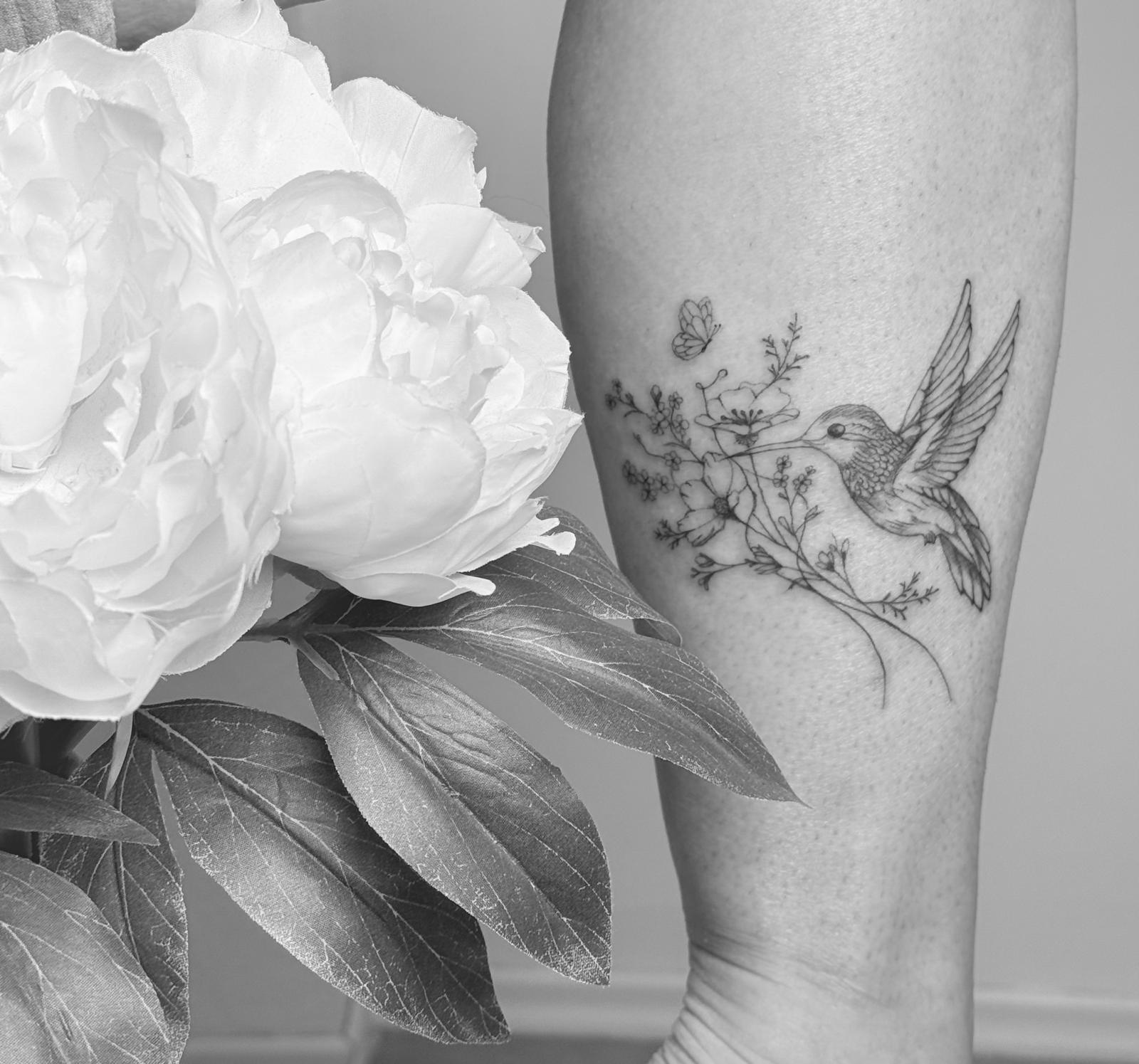 Fineline Tattoo Stuttgart von Thu Tieu Pure Black Art